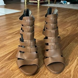 Circus by Sam Edelman in brown, Size 9 US